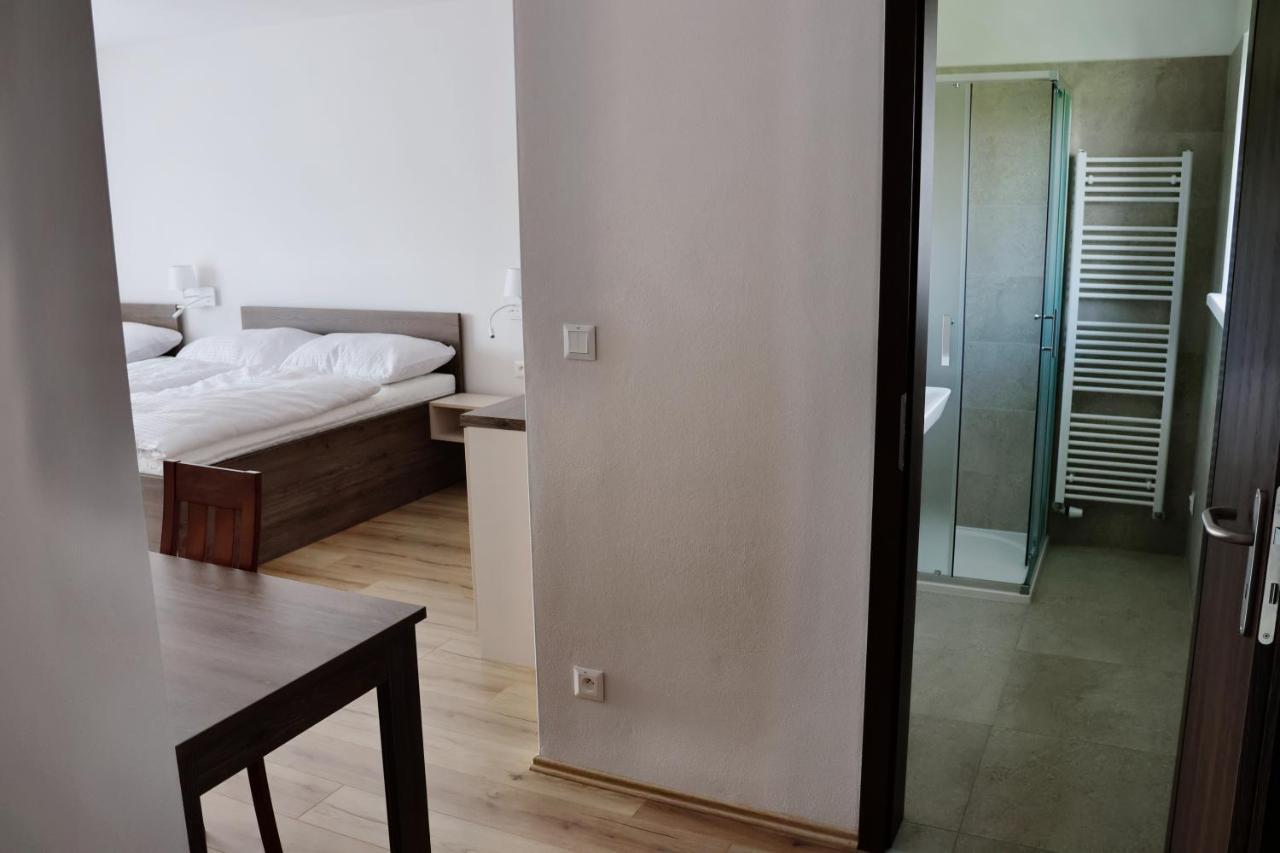 Zafir Hotell Dunajská Streda Eksteriør bilde